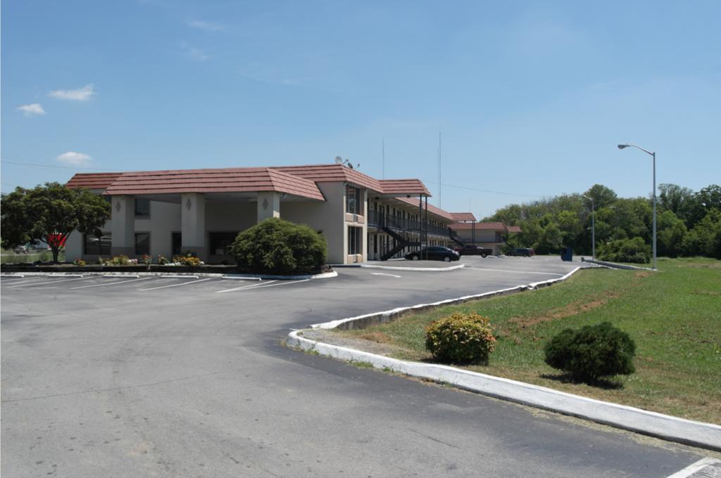Americas Best Value Inn And Suites Knoxville Extérieur photo